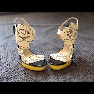 Nicholas Kirkwood- Flower Heels